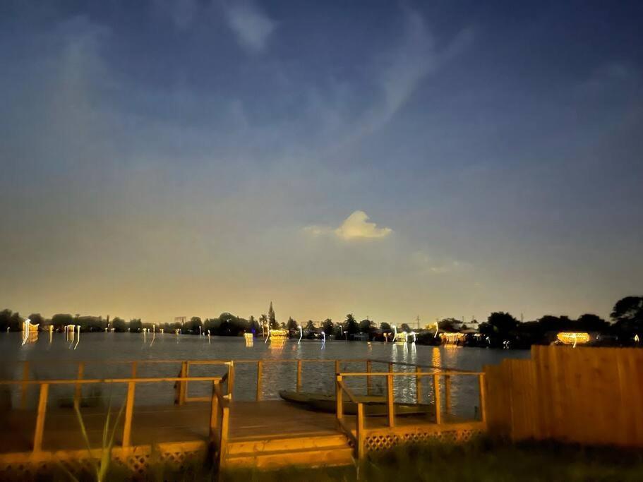 Supervilla - Lakefront - Sunsets, Kayaks, Grill ฟอร์ต ลอเดอร์เดล ภายนอก รูปภาพ